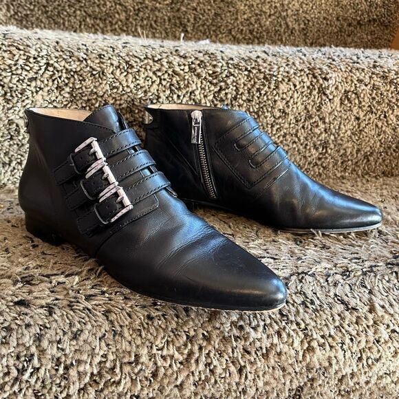 Michael Kors MK Roswell Black Leather Ankle Boots Buckle Pointed Toe 8 - Picture 1 of 16